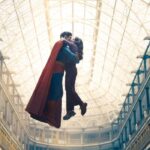 superman-and-lois-lane-float-while-kissing-in-2025-s-superman