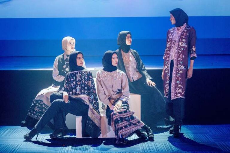 Modest fashion